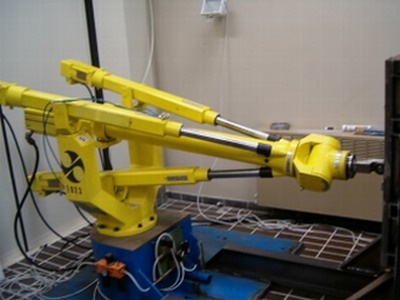 Промышленные роботы линейки Tricept»